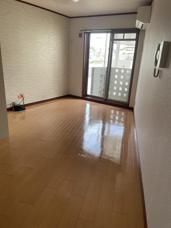 ベルフラワー岡町 玄関