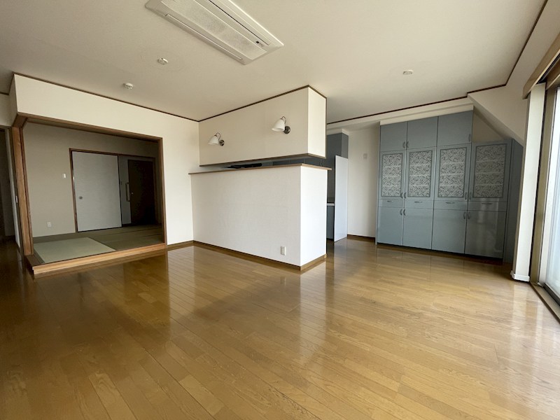 アクシス大阪 リビング