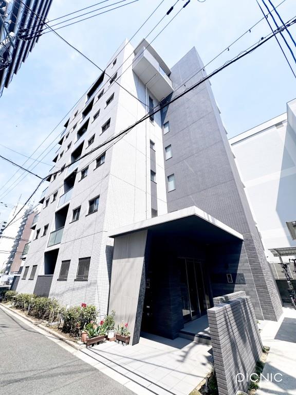 ドゥ セレニテ 201号室 外観