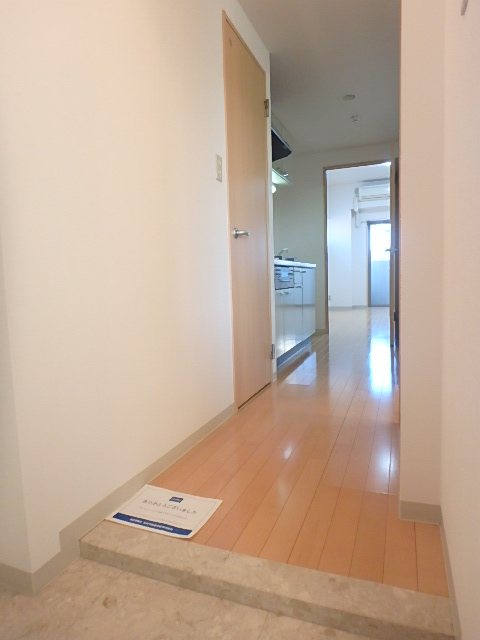 ルンデ 三鷹 玄関