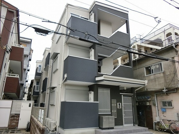 エムステージ香ヶ丘 外観