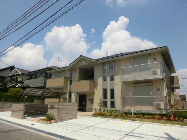 レガーロ小金 外観