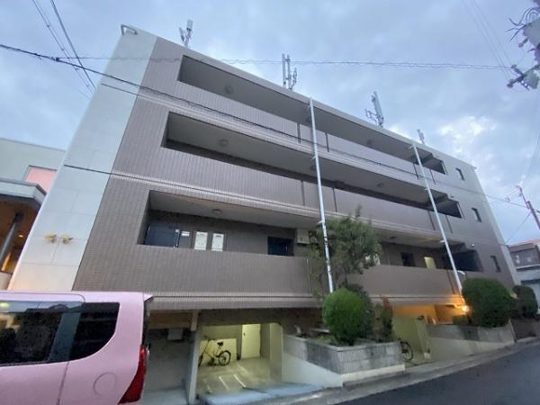 エクセル万代 外観