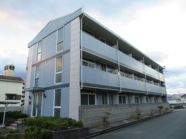 レオパレスピュア 外観