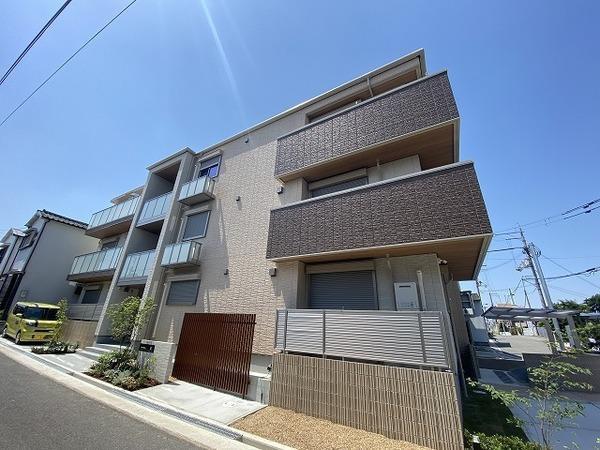 シャーメゾン彩 外観