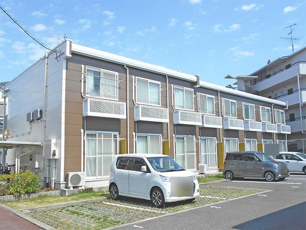 レオパレスcross wing 外観