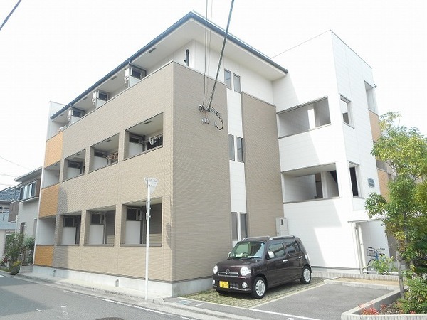 グランピア鳳 外観