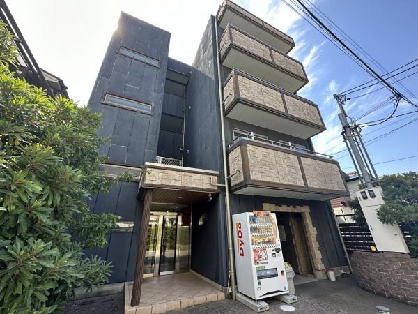 バスキア 外観