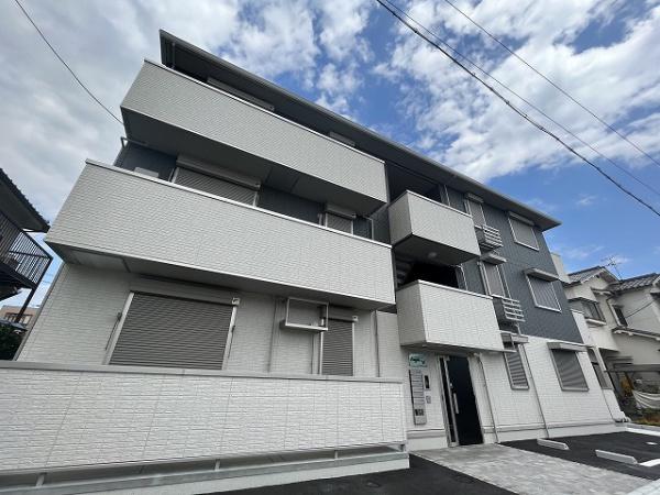 イーグル 外観