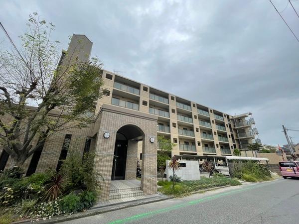 ライゼックス富田林 外観