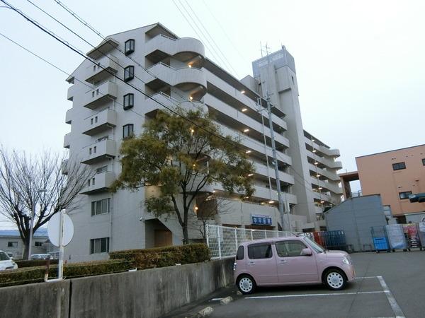 メゾンドール富田林 外観