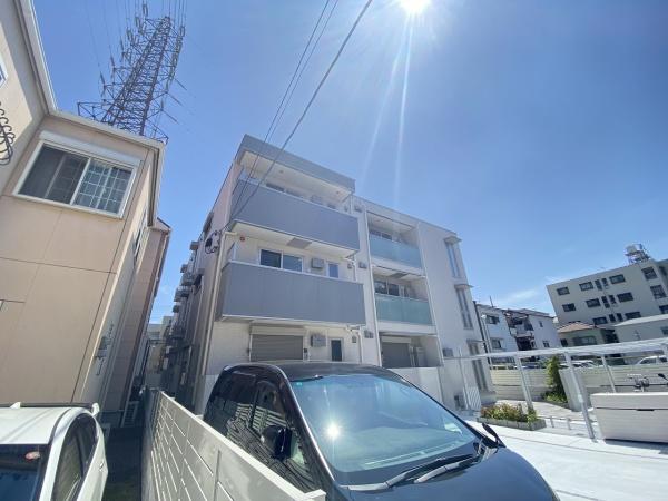 トリシア遠里小野 外観