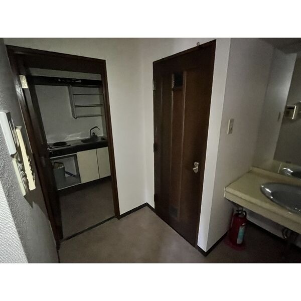 リード上前津 その他