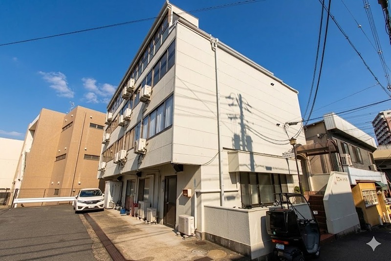 エコールドパリ 外観