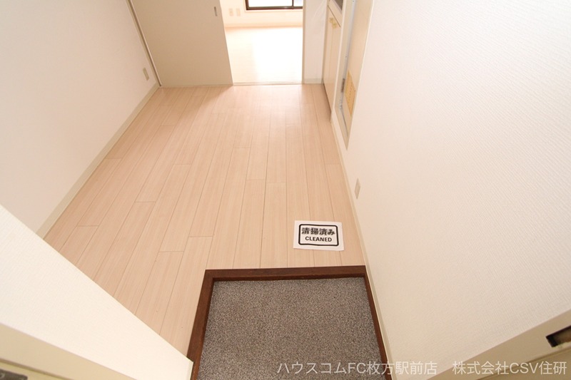 川原ビル 玄関