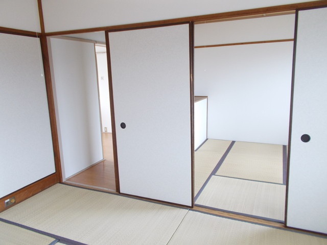 御殿山コーポＢ 収納