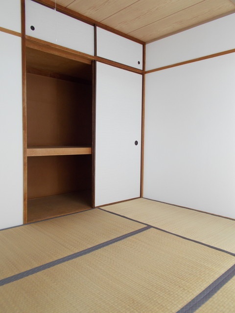 御殿山コーポＢ 収納