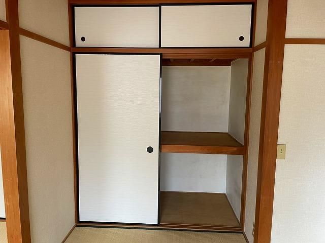 グリーンハイツ 収納