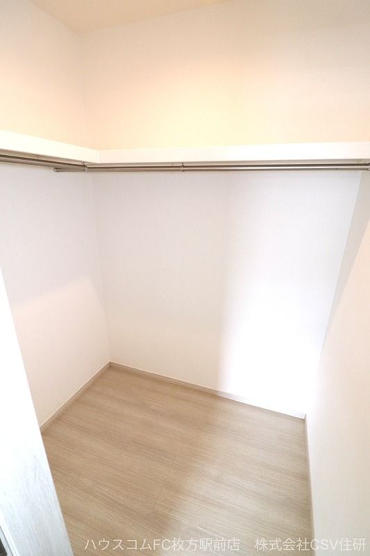 モダンアパートメント枚方岡山手 収納