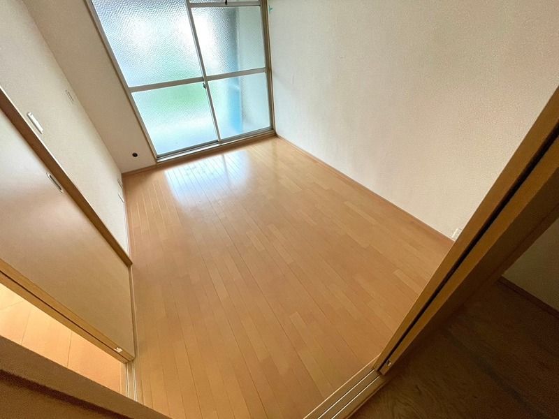 シャトー東香里 ベッドルーム