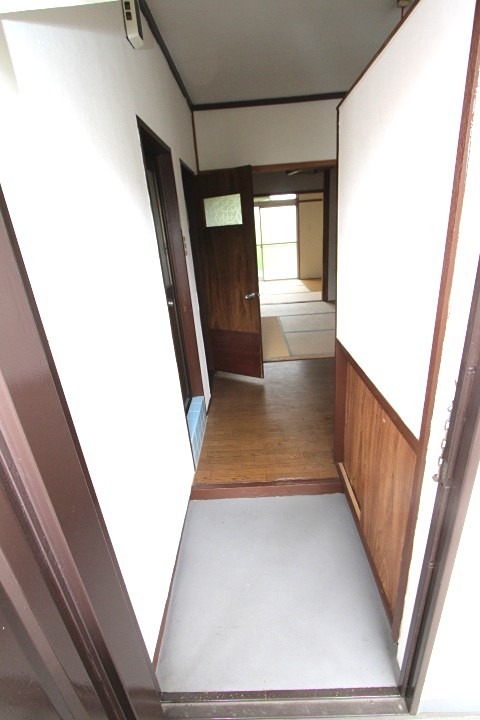 掃部マンション 玄関