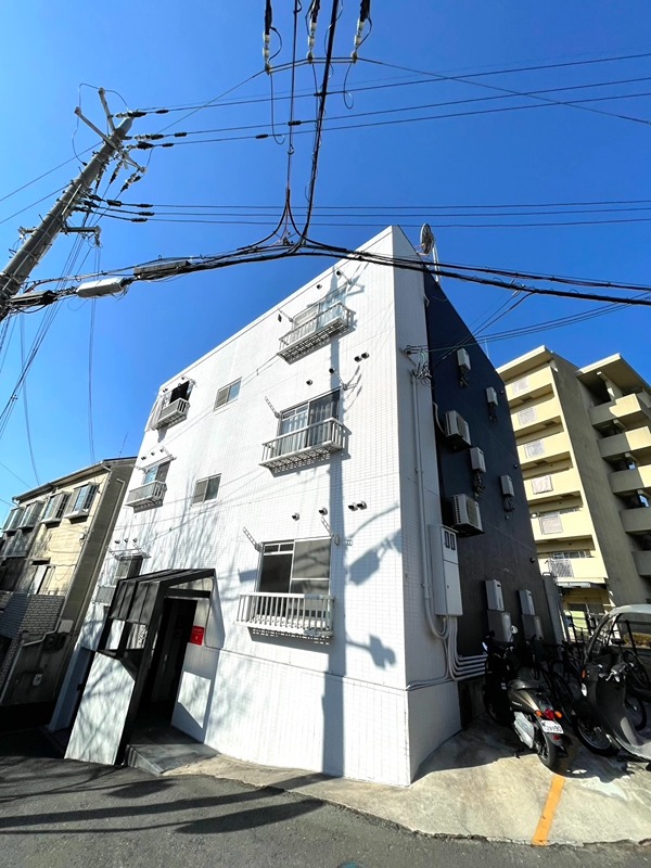 New StoRK Apartment 禁野本町 外観
