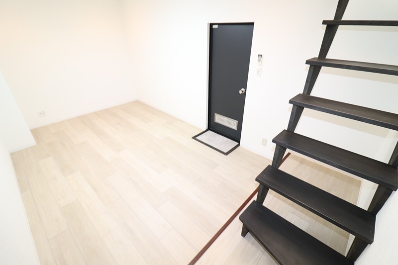 New　StoRK　Apartment　禁野本町 ロビー