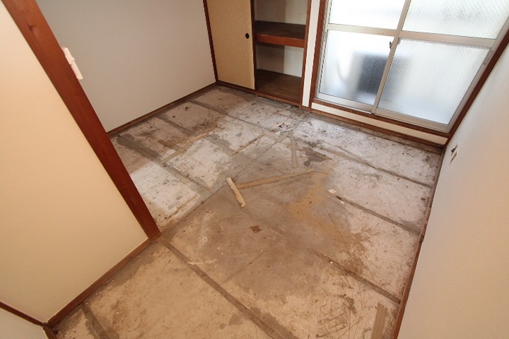 リバーサイドマンション 玄関