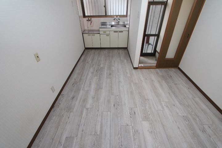 堀建第四アパート リビング