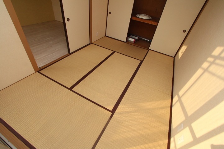 ネオライフ枚方 洗面所