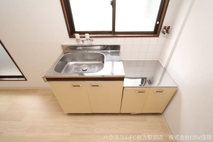 コーエイ中宮 エントランス