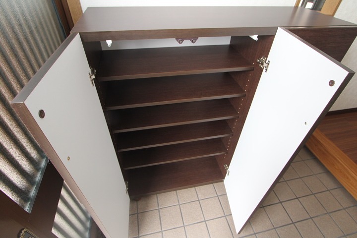 東香里新町1-31　貸家 収納