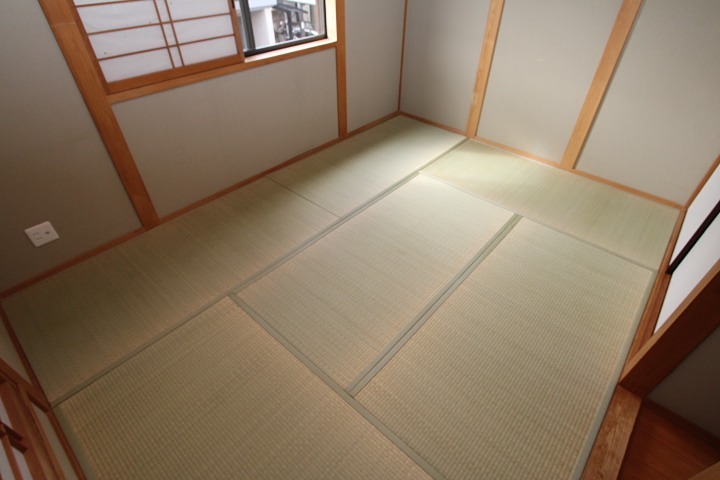 東香里新町1-31　貸家 ベッドルーム