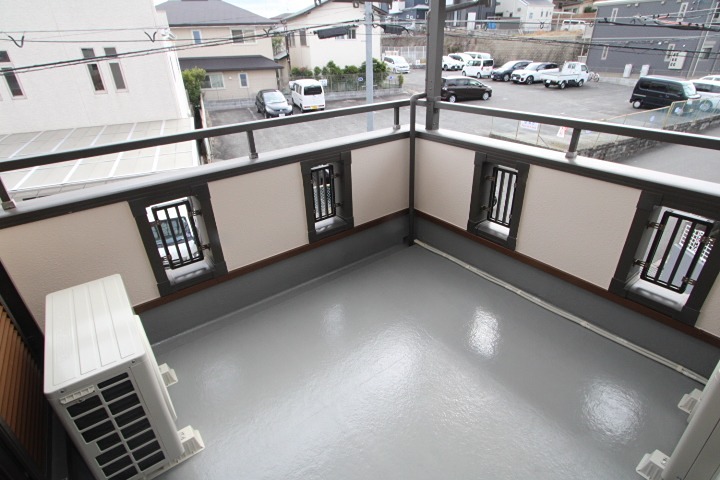 東香里新町1-31　貸家 ベランダ