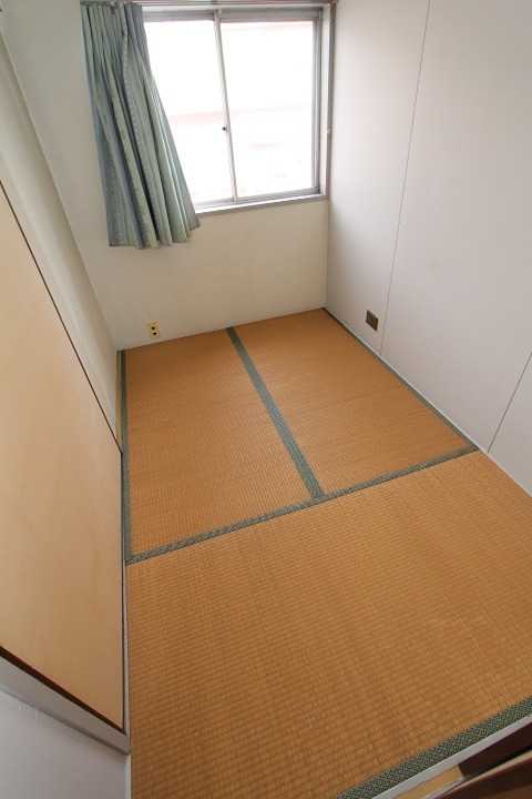 枚方ハイツ　３号棟 ベッドルーム