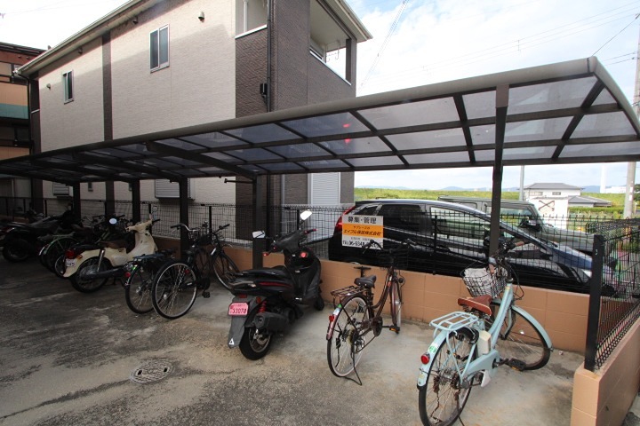 Ｍｓ　ｃｕｂｅⅡ 駐車場