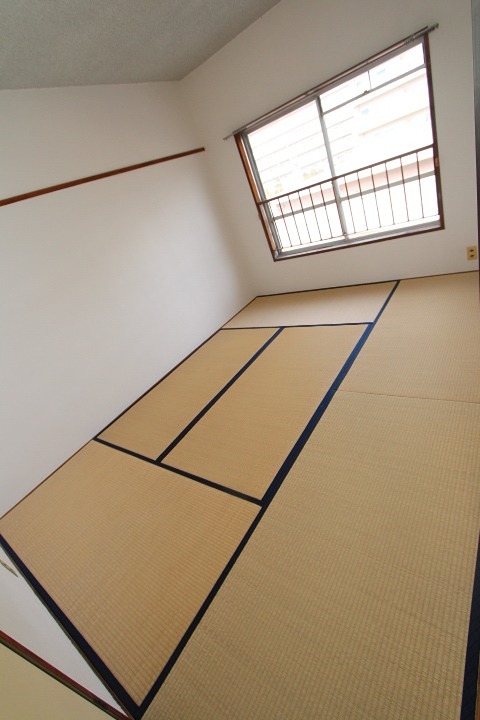 枚方ハイツ　３号棟 ベッドルーム