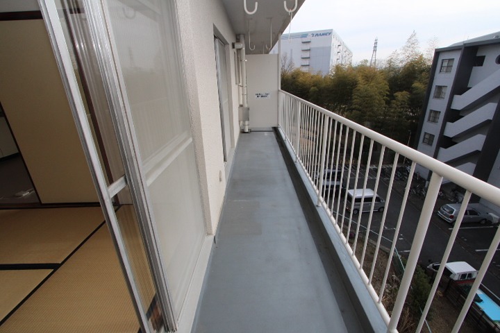 枚方ハイツ　３号棟 ベランダ