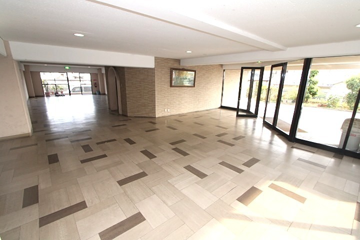 コーポ牧野 ロビー
