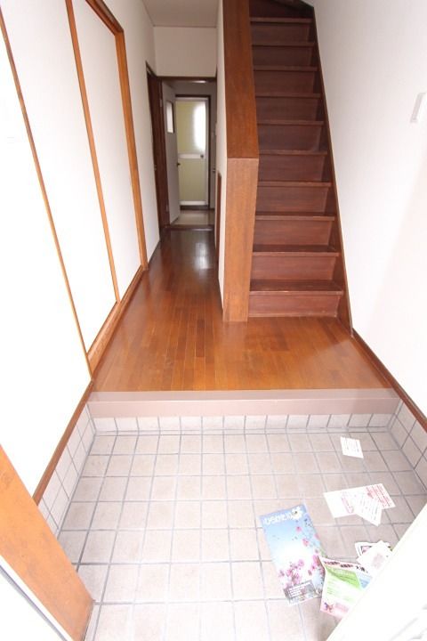 土井ハウス 玄関