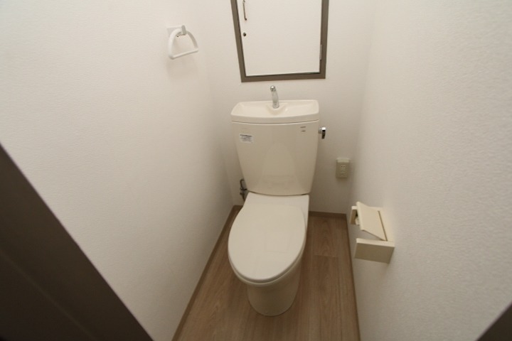家具町ハイツ トイレ