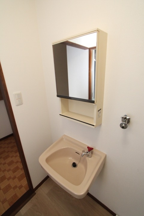 家具町ハイツ 洗面所