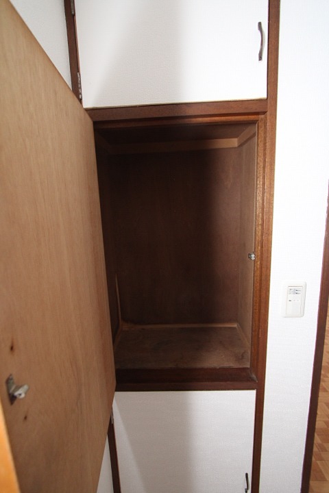 家具町ハイツ 収納