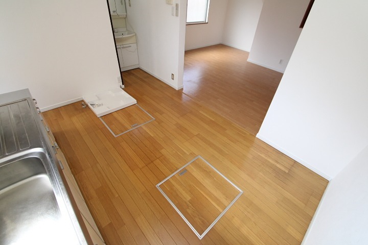 枚方市伊加賀本町15-1 リビング