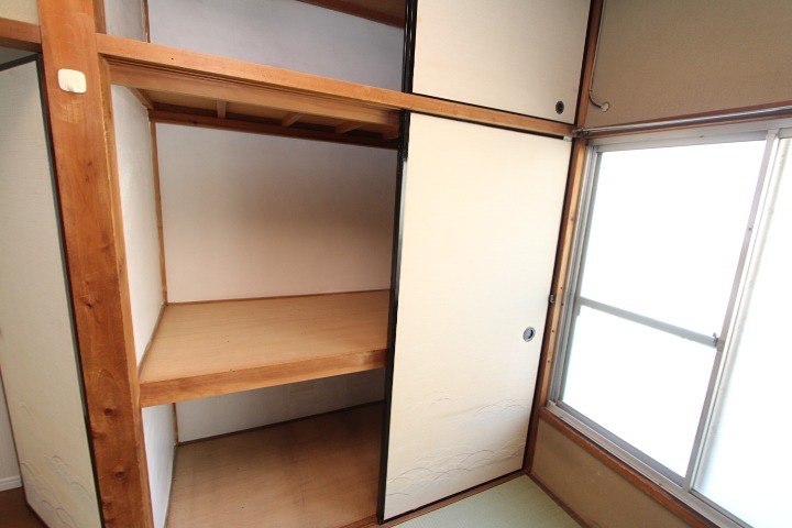 枚方市伊加賀本町15-1 収納