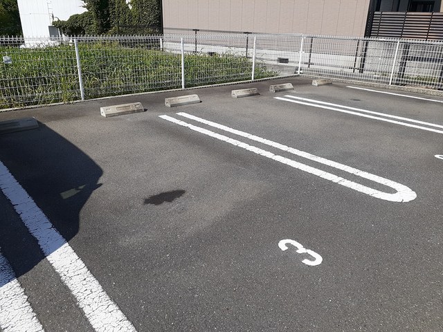 ミルトプラッツⅡ 駐車場