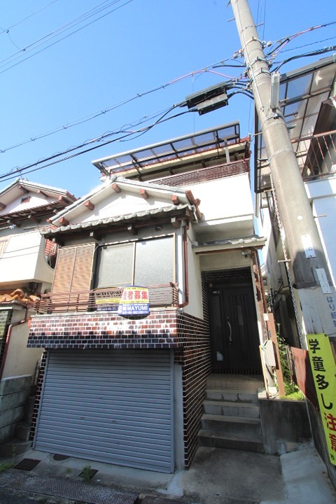 ＭＡＹＵＭＩハウス５２７号館藤阪元町 外観