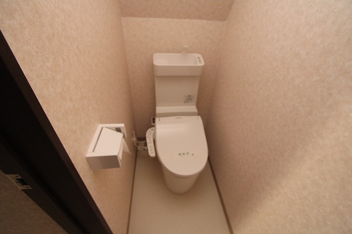 ＭＡＹＵＭＩハウス５２７号館藤阪元町 トイレ