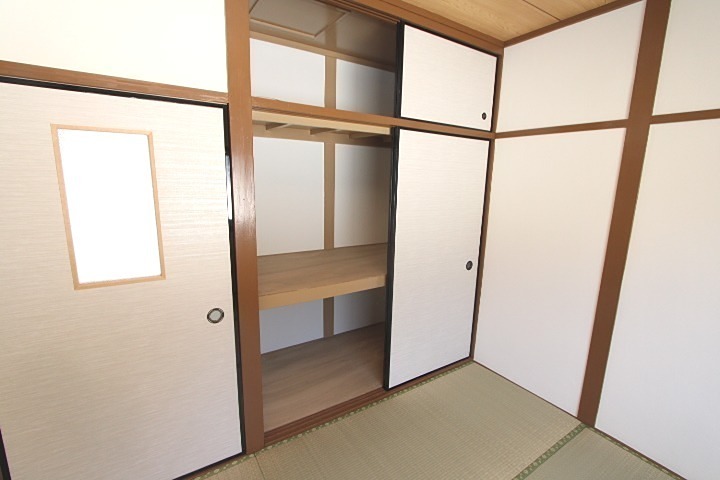 テラス 枚方市香里園山之手町 収納
