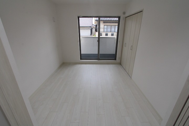 クリエオーレ牧野本町 ベッドルーム